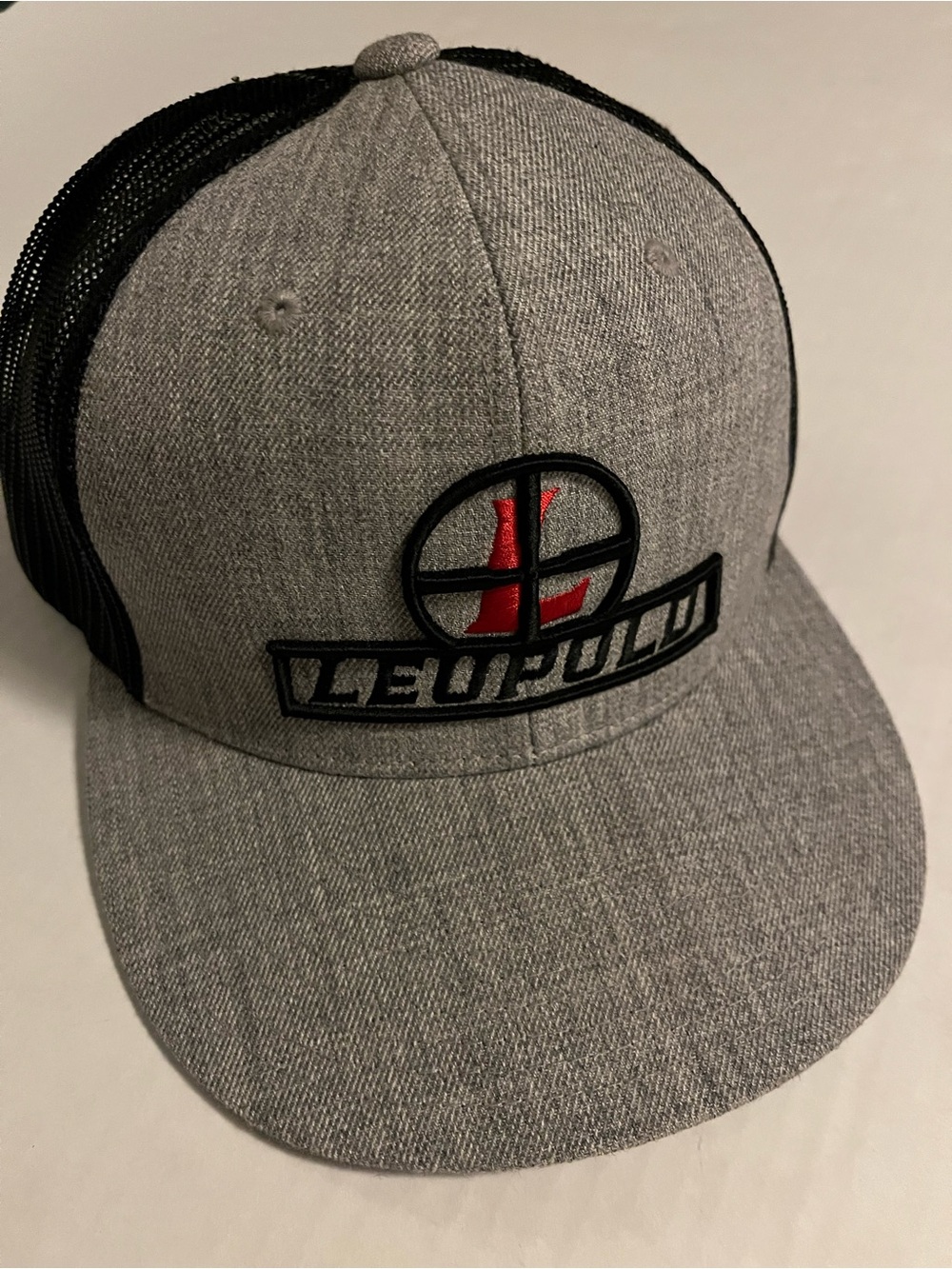NEW Leupold Optics Scope Logo Mesh Trucker Hat Cap SnapBack Rifle Hunting Gray